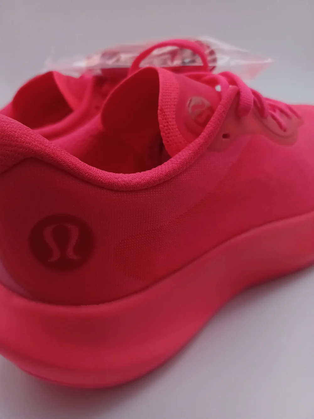 Lululemon Women's Split Shift Running Shoe in STBH/CRLS/CRYE Size 9